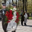 Svinīgā vainagu nolikšanas ceremonija Rīgas Brāļu kapos