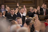 Saeima lems par procentu maksājumu kompensāciju hipotekāro kredītu ņēmējiem