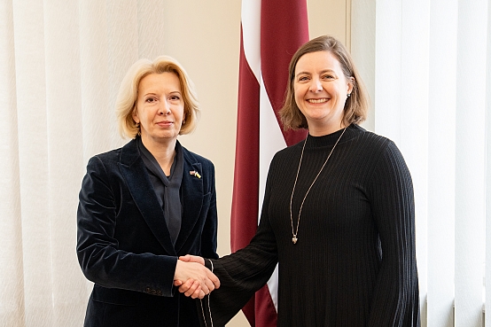 Ināra Mūrniece tiekas ar Īrijas vēstnieci