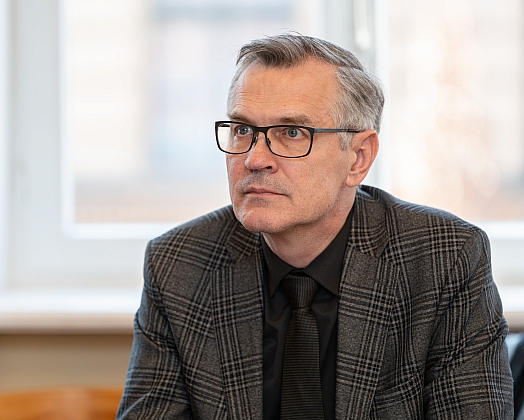 Visaptverošas valsts aizsardzības apakškomisijas sēde
