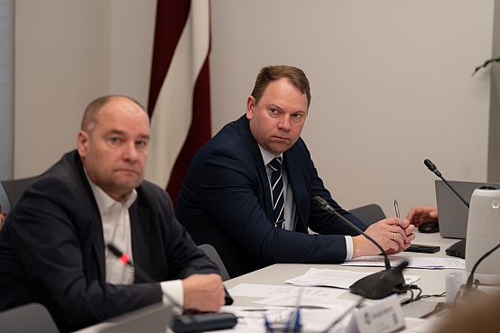Juridiskās komisijas sēde