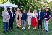 Zanda Kalniņa-Lukaševica sveic Kanādas Tirdzniecības kameru Latvijā 25.jubilejā