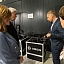 Zanda Kalniņa-Lukaševica un ASV kongresmenis apmeklē kompāniju "Origin-Robotics"