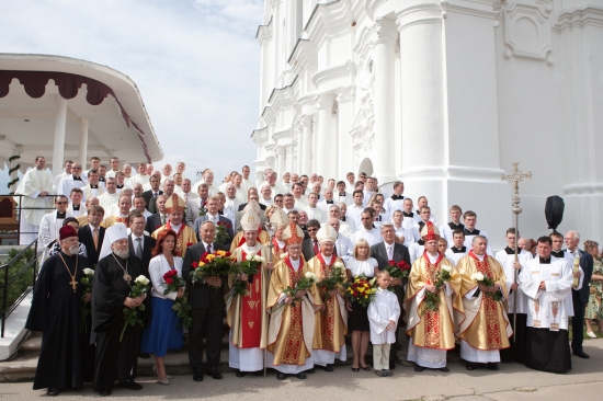 Saeimas priekšsēdētāja piedalās Aglonas svētkos